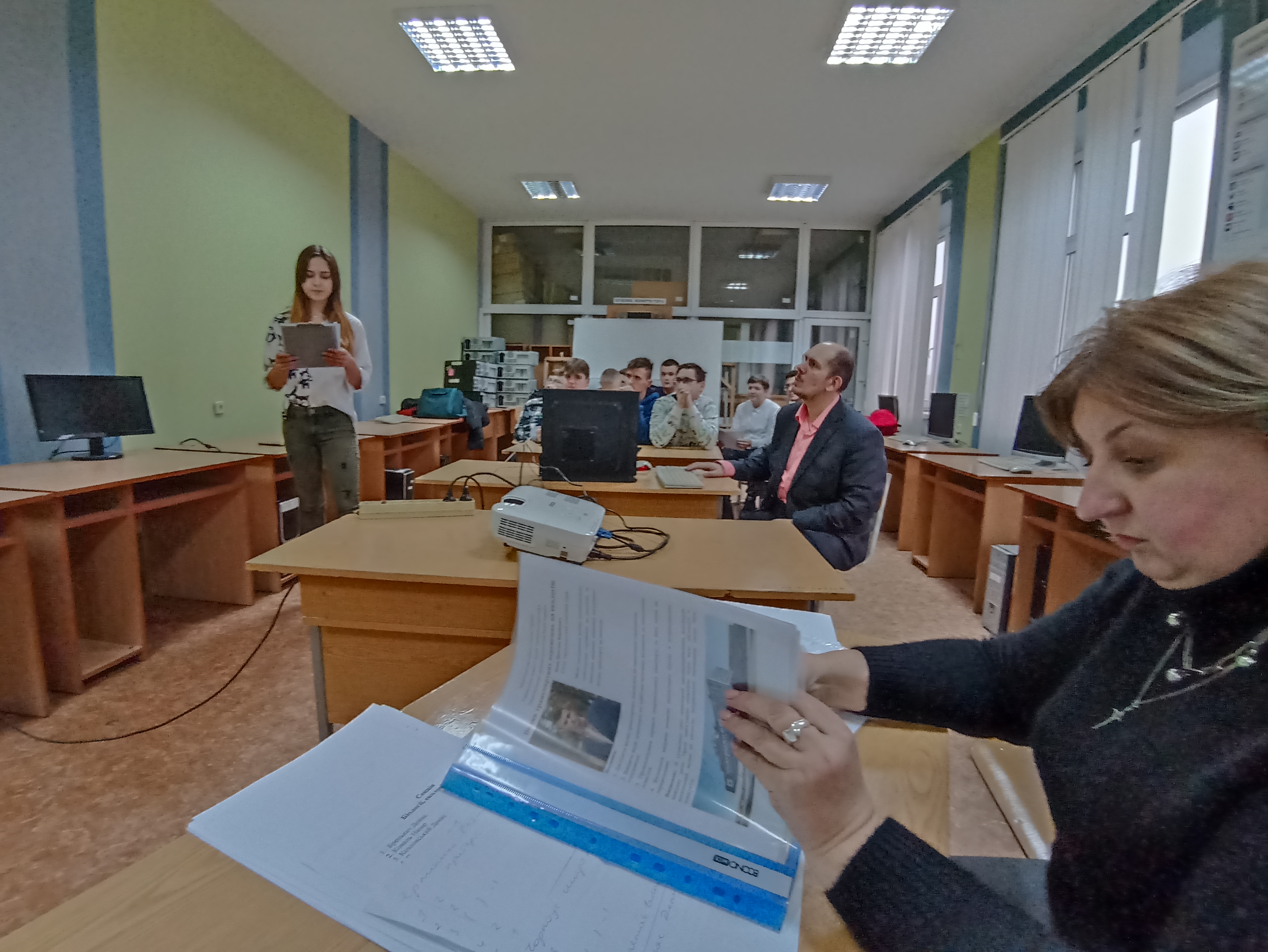 Єдина серед учасників секції дівчина захоплюється анімалотерапією